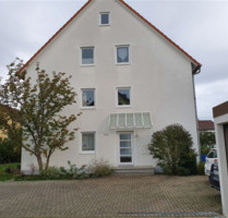 2-Zimmerwohnung DG in einem 4-Familienhaus in Bad Staffelstein ruhige, zentrale Lage