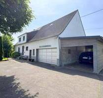 Ruhig gelegenes und urgemütliches Bauernhaus (zwei Wohnungen möglich) mit Scheune in Kaden