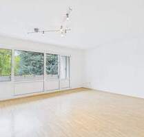 Stadtleben mit Rückzugsort. Frisch renovierte 3-Zimmer-Wohnung mit Balkon in Köln-Weidenpesch