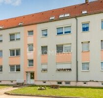 Geräumige 4-Zimmer-Wohnung mit eigener Garage: sofort bezugsfrei - Zwenkau Großdalzig