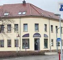 ++++ WOHN-UND GESCHÄFTSHAUS ZENTRAL IN GROITZSCH ++++