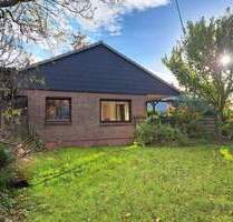 Wohnen auf einer Ebene mit Teilkeller - Gemütlicher 4-Zimmer-Bungalow mit Garage und Abstellraum - Winseldorf