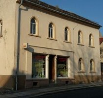 Laden oder Büro mit viel Potential in Kleinstadt Nossen zu vermieten!