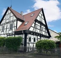 Charmantes, vollständig renoviertes Einfamilienhaus mit Terrasse u. kl. Garten in schöner Höhenlage - Leinfelden-Echterdingen Stetten