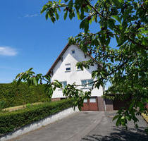 EFH mit herrlichem Garten - Die Vorteile der Stadt nutzen und im Grünen wohnen - Coburg Scheuerfeld