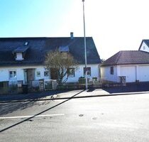 Stadtnah im Grünen: DHH im Heimatring mit Doppelgarage und großem Garten - Coburg