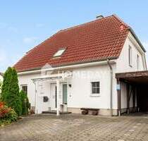 Ein Ort zum Ankommen - Einfamilienhaus mit vier Zimmern, Fußbodenheizung und Gartenidylle - Wolfsburg Sülfeld