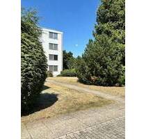 Zeitlos gut – 4-Zimmer-Wohnung im gepflegten 60er-Bau in Nürnberg-Laufamholz