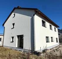 Saniertes Zweifamilienhaus in Garching an der Alz!