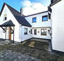 Zwei Häuser, ein Kaufpreis: Einfamilien-Reihen-Eck-Haus als Doppelhaus gebaut - Trier Weismark-Feyen