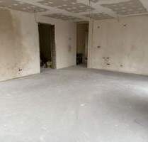 Erstbezug nach Kernsanierung: 3ZKB mit großer Terrasse, gehobener Innenausstattung und Stellplatz - Norath