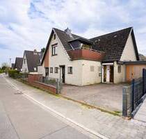 Großzügiges, modernisierungsbedürftiges Ein- Zweifamilienhaus in Timmendorfer Strand