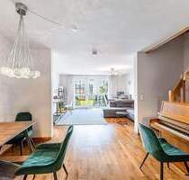 Provisionsfrei: gepflegtes RMH aus BJ 2000 mit Garten und Stellplätzen. Bezugsfrei. - Bamberg