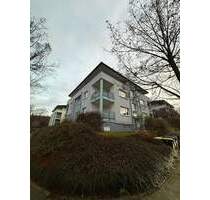 Großzügige DG 2-Zimmer mit TG , umlaufender Dachterrasse, Wanne und Lam. in sehr guter Lage! - Chemnitz Borna-Heinersdorf