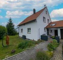 Familienfreundliches Einfamilienhaus mit großem Grundstück in Blaustein-Weidach - provisionsfrei!