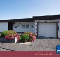 Wohngenuss mit grandioser Aussicht: modernisierter Bungalow mit schönem Garten, Garage und mehr ... - Haiger