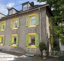 Historisches Pfarrhaus mit traumhaften Grundstück auf den Höhen des Westerwalds! - Stein-Neukirch