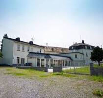 Ehemaliges Gaststättenobjekt mit eingerichteten Fremdenzimmern, Wintergarten uvm. - Runkel
