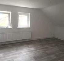 NEUSTART IN 2026: Schöne Dachgeschosswohnung (2.OG) - Tageslichtbad mit Dusche - Clausthal-Zellerfeld