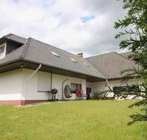 Exklusives Landhaus - 1.490.000,00 EUR Kaufpreis, ca.  315,00 m² Wohnfläche in Rellingen (PLZ: 25462)