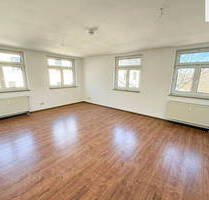 Großzügige 3-Raum-Wohnung mit Fahrstuhl - zentrale Ortslage in Annaberg-Buchholz!! - Annaberg-Buchholz / Buchholz