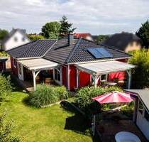 ~~Wo rotes Holz auf nordische Idylle trifft - Ihr Zuhause bei Bergen auf Rügen~~ - Bergen auf Rügen / Tilzow