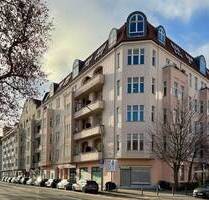 4-Zimmer-Eigentumswohnung im Stuckaltbau bezugsfrei kaufen in Berlin-Schöneberg, ca. 119 m², Balkon
