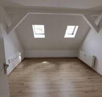 Schöne 2-Raum Dachgeschosswohnung, ca. 45 qm, mit EBK und Internetverbindung - Rossau Schönborn-Dreiwerden