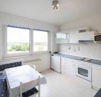 Bezugsfrei- Sonnige 4-Raum-Wohnung mit Stellplatz & Aufzug in Barth