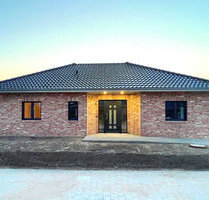 Neubau Niedrigenergiehaus EH40 mit Wärmepumpe + PV Für die Generation 55+ Ebenerdig Wohnen mit Komfort - Herzhorn