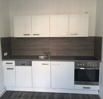 Schicke Zweiraumwohnung mit EBK, Balkon und Aufzug! - Zwickau Innenstadt