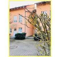 Ruhig, im Grünen gelegene 3-Raumwohnung mit Dachterrasse zu verkaufen! - Ullersdorf