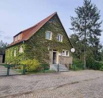 Einfamilienhaus ehemaliges Praxisgebäude in ruhiger Lage - Viereck / ETS Ernst-Thälmann-Siedlung