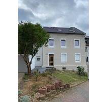 Erstbezug nach Sanierung! Wohnung im 1.OG eines Dreifamilienhauses, mit eigenem Garten, in Herzogenrath – Strass ....
