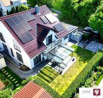 Luxuriöses Einfamilienhaus mit ELW, Garten und großer Doppelgarage in einer Sackgasse v. Schwaikheim