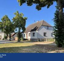 Provisionsfrei - mit Doppelgarage und großem Grundstück - Neuhardenberg