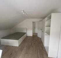 Ideal für Studierende: Zimmer in 2er-Männer-WG, frei ab 15.10 - Karlsruhe / Wolfartsweier