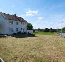 Zweifamilienhaus mit Ausbaupotential und großem Grundstück - Büren / Wewelsburg