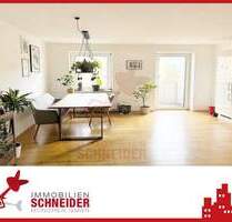 IMMOBILIEN SCHNEIDER - Lehel- wunderschöne 4 Zi-Wohnung mit Wohnküche, Holzdielenboden und Balkon - München Altstadt-Lehel