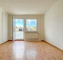 Ruhige und helle Wohnung mit Wohlfühlcharakter - Ihr neues Zuhause wartet! - Jößnitz