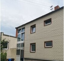 2 Familienhaus mit Büroeinheit, Garage und Parkplätzen - Ludwigshafen am Rhein / Edigheim