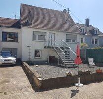 !!!!Provisionsfrei!!!!Schönes Einfamilienhaus mit zwei Wohneinheiten im Herzen von Trier Pfalzel