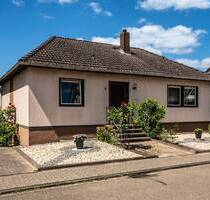 Herzblut + Handwerk - Willkommen in VALLENDAR - 160 m² mit Garage, Garten, bezugsfrei