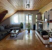 Gemütliche 2-Zimmer-Dachgeschoss-Wohnung mit Balkon und Carport - Ettenheim