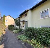Gepflegtes Reihenmittelhaus mit Gartenbereich und Garage - Waiblingen