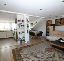 Modernes Wohnen über den Dächern - 4 Zimmer & Balkon inklusive - Stuttgart Dürrlewang