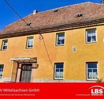 Charmantes Wohnhaus mit Nebengebäude - Wechselburg