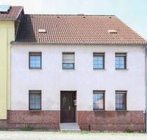 Reihenhaus in Jerichow mit 7 Zimmern, Garten und viel Potenzial