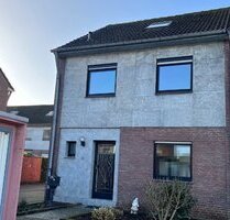 Solides Reihenendhaus mit Garten und Garage in Moers-Meerbeck
