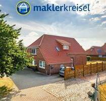 Wohnhaus mit zwei Wohneinheiten und großem Grundstück in Etzel - Friedeburg OT Etzel